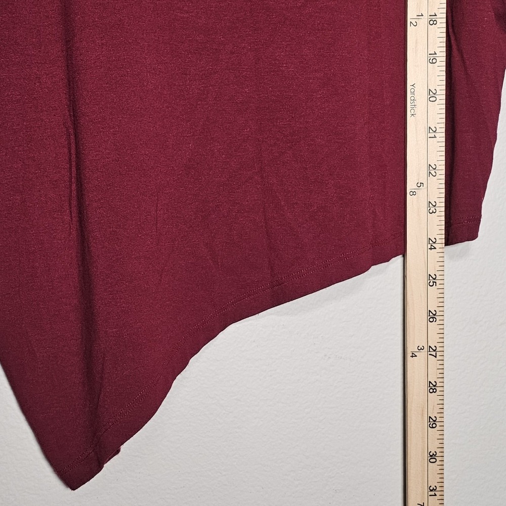 Eileen Fisher Women Small Red Burgundy Top‎ V-Neck 3/4 Sleeve Asymmetric Hem - Picture 3 of 7